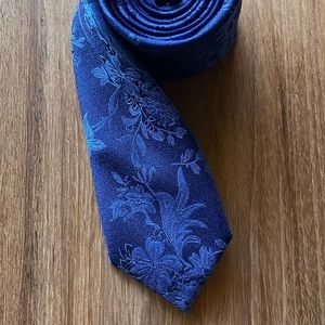 Bar III Necktie